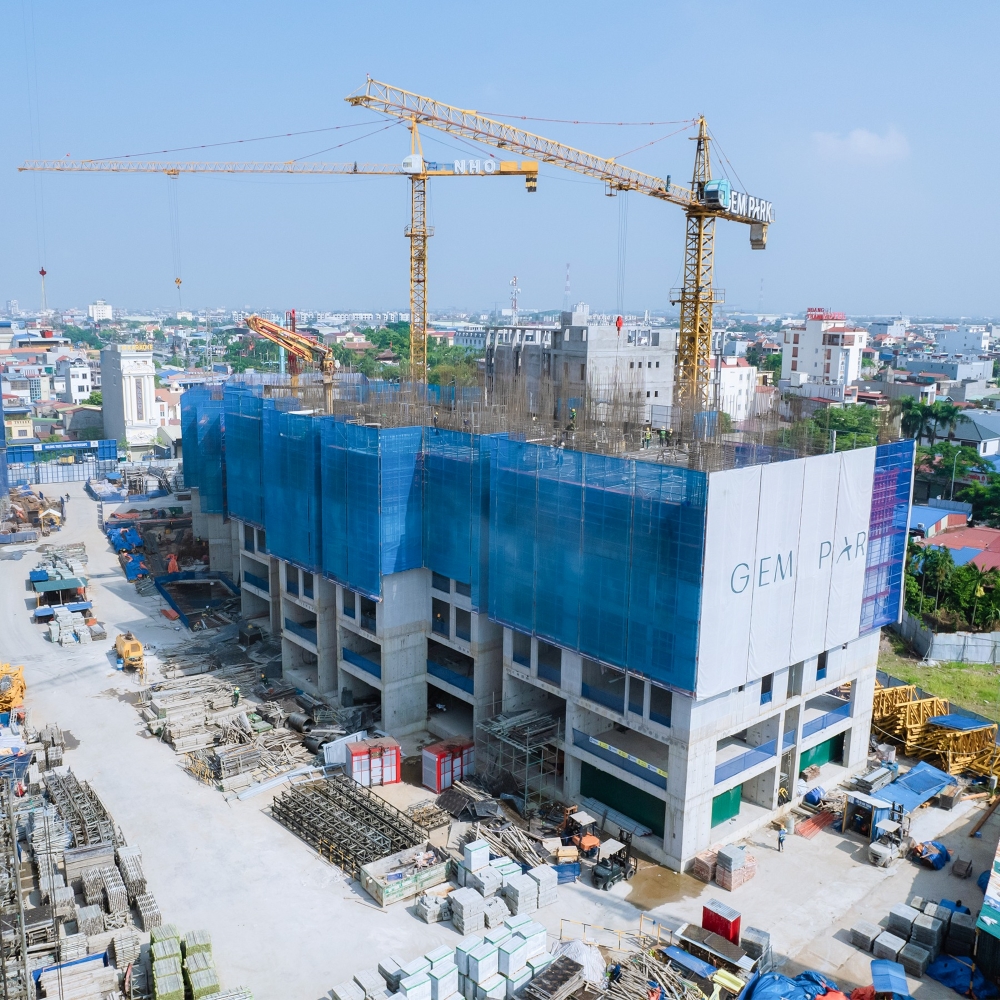 Hệ thống hạ tầng phục vụ thi công công trường được tổ chức bài bản, rõ ràng Hệ thống hạ tầng phục vụ thi công công trường được tổ chức bài bản, rõ ràng